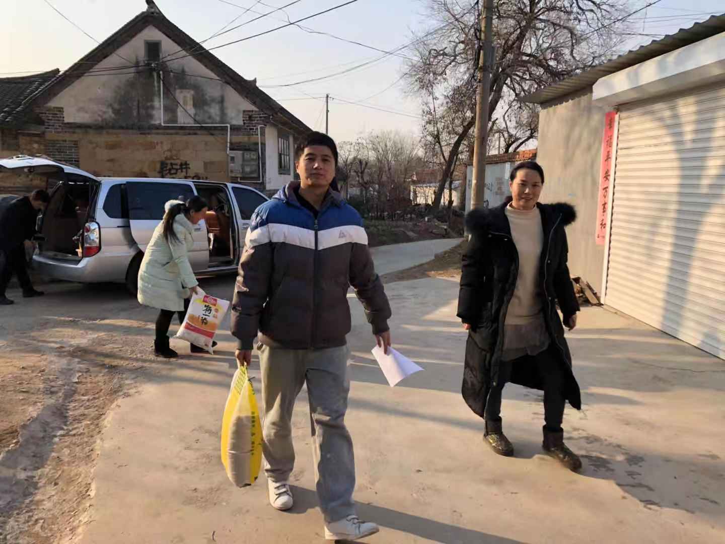 02.jpg