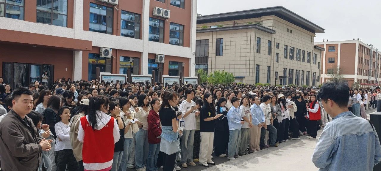 20250423654384.jpg 21bdd92ce51902d97b2d65d7d69e8131.jpg