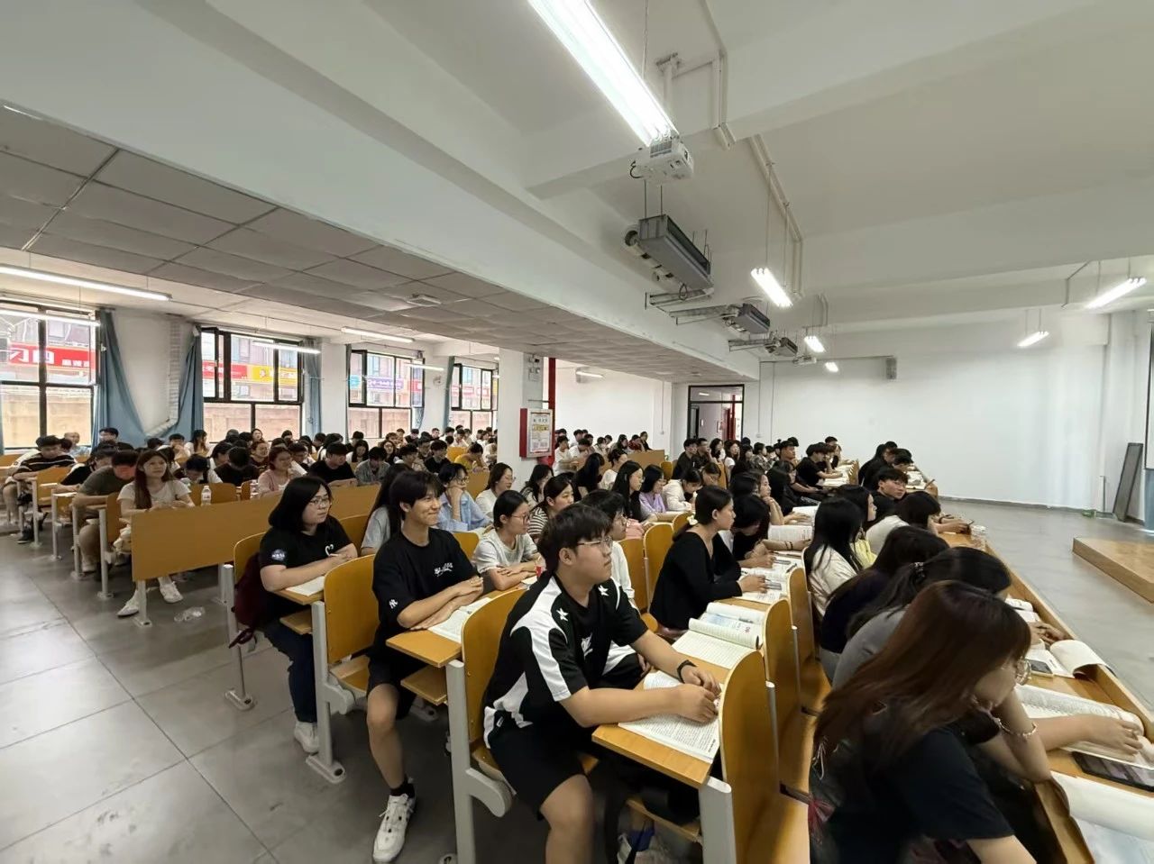 24693722647003dba4a411efdeca0068