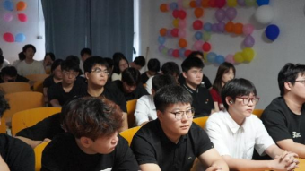 59d8b5fda23af2b48e94ff59390e3d2d