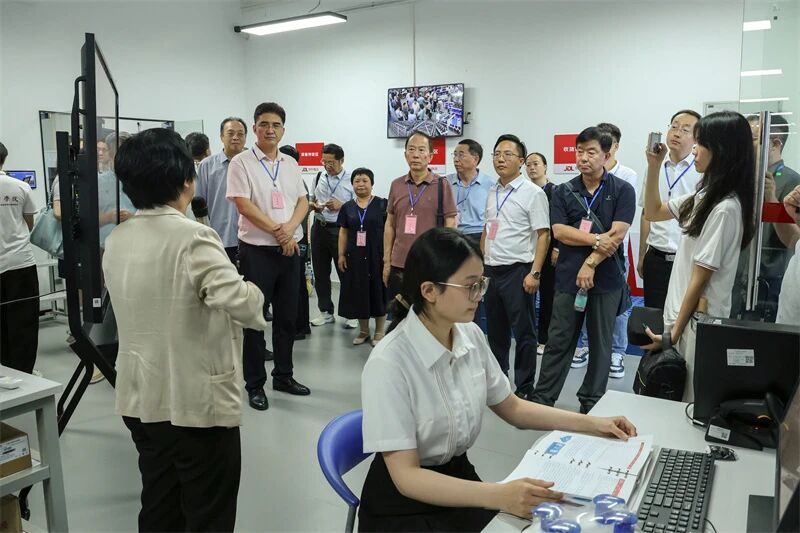 9a5b07a3a6be6ebf77e12a8856bd41d5